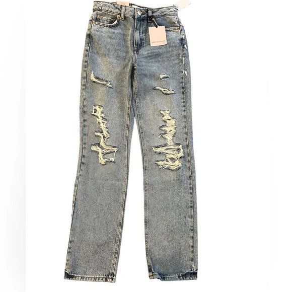 Avec Les Filles High Rise Distressed Light Wash Cool Girl Straight Fit Jean NWT - Picture 3 of 5